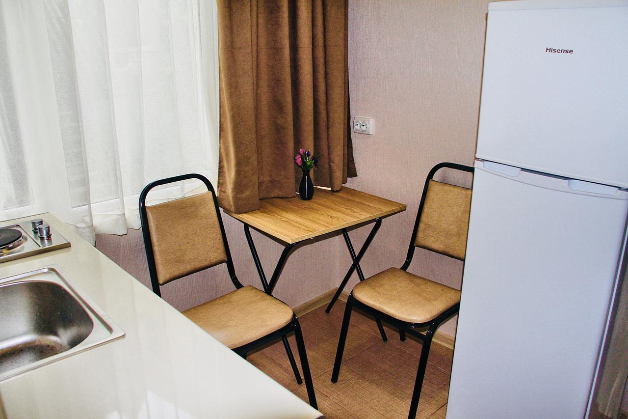 Holiday House Тбилиси Экстерьер фото
