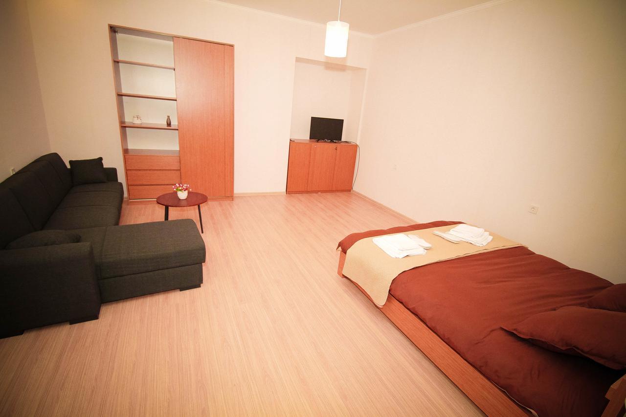Holiday House Тбилиси Экстерьер фото