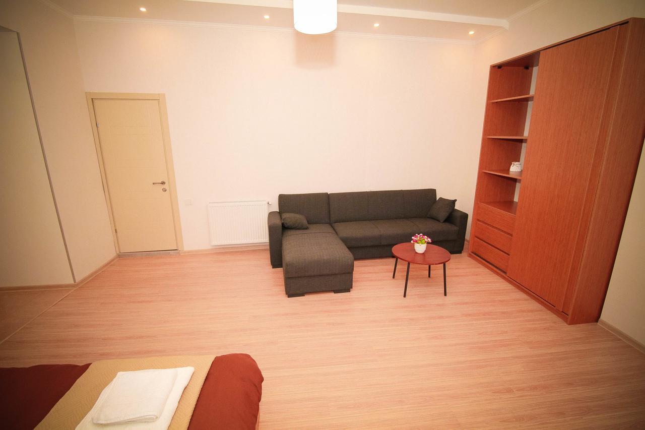 Holiday House Тбилиси Экстерьер фото