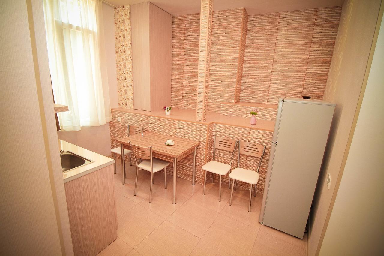 Holiday House Тбилиси Экстерьер фото