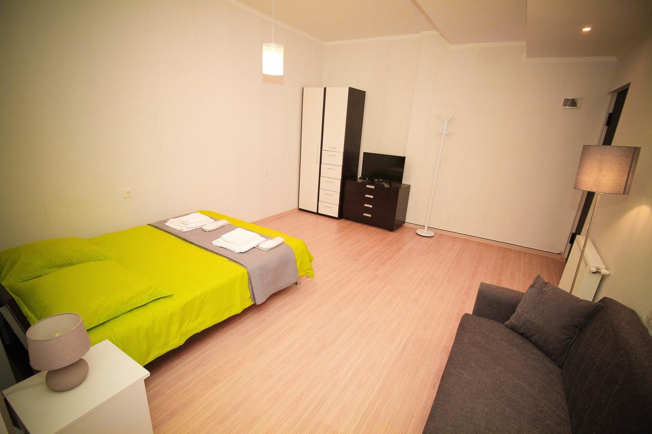 Holiday House Тбилиси Экстерьер фото