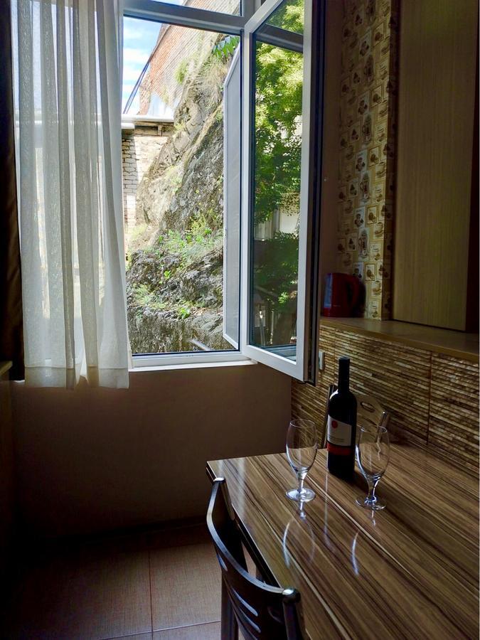 Holiday House Тбилиси Экстерьер фото